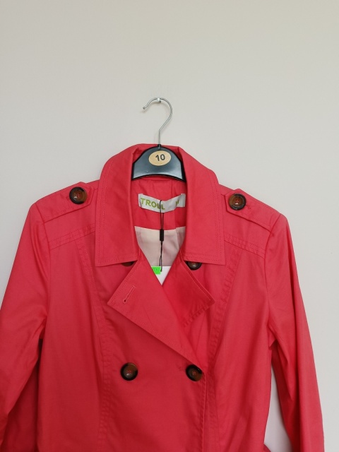 Damski Trencz Różowy z Paskiem – Dwurzędowy, Klasyczny, Troll