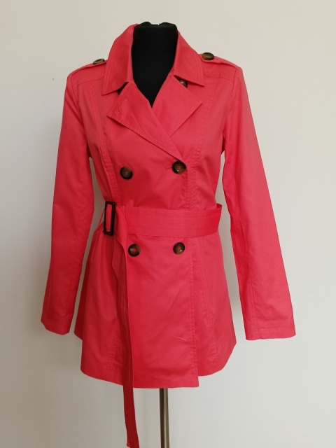 Damski Trencz Różowy z Paskiem – Dwurzędowy, Klasyczny, Troll