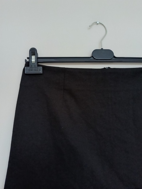 Nowa spódnica damska Top Secret czarna z falbaną eco skóra mini 40