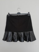 Nowa spódnica damska Top Secret czarna z falbaną eco skóra mini 40