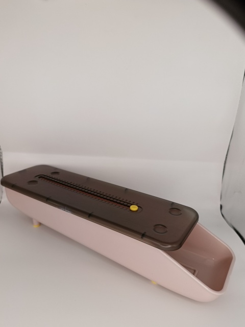 Pojemnik na jajka do lodówki – organizer kuchenny, oszczędność miejsca