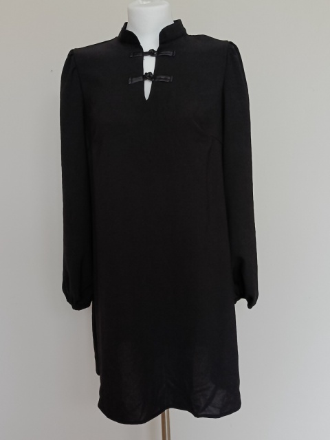 Sukienka damska SHEIN czarna zapinana pod szyją XL – elegancka