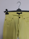 Żółte spodnie Top Secret r. 36 – bawełniane, elastyczne, wada (plamy)