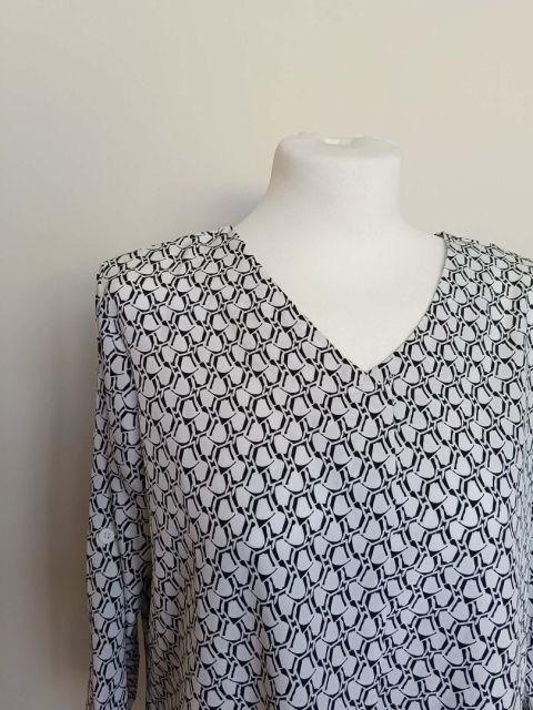 Bluzka damska XL biało-czarna wzorzysta luźna elegancka rękaw 3/4