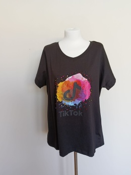 Bluzka damska TikTok czarna z perełkami – luźny T-shirt oversize