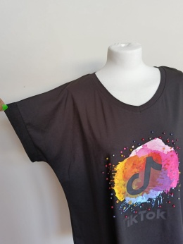 Bluzka damska TikTok czarna z perełkami – luźny T-shirt oversize