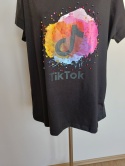 Bluzka damska TikTok czarna z perełkami – luźny T-shirt oversize