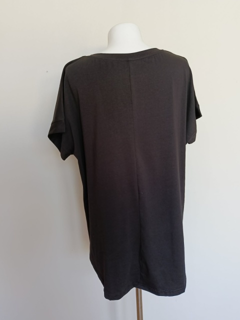 Bluzka damska TikTok czarna z perełkami – luźny T-shirt oversize