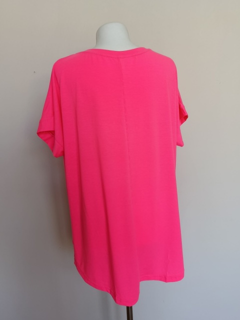 Bluzka damska TikTok neonowy róż z perełkami – T-shirt oversize