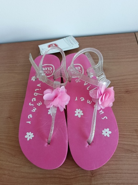 Dziewczęce różowe sandały Cool Club – r. 35
