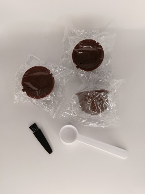 Kapsułki wielorazowe do ekspresu Dolce Gusto + miarka i szczoteczka – 3 szt.