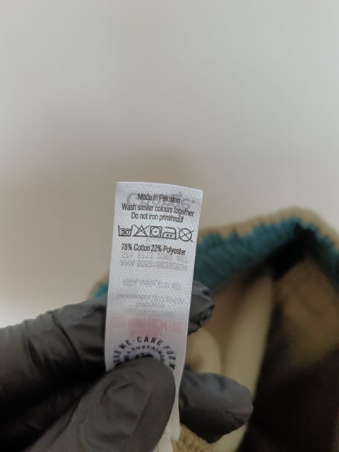 Krótkie spodenki cargo George khaki 8-9 lat