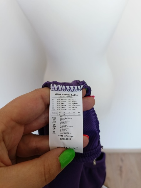 Fioletowy top damski crop z ozdobnymi cyrkoniami krótki elastyczny nowy z metką