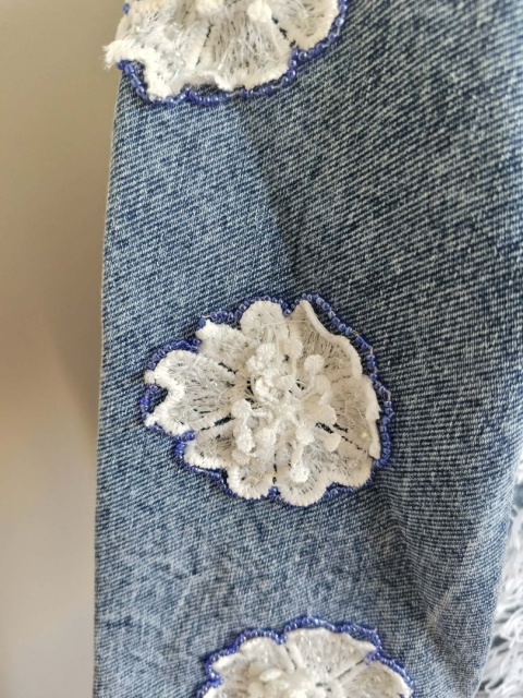 Kurtka jeansowa damska Handmade by Siya z koronką boho – hafty, koronka, frędzle, bawełna, biust 110 cm