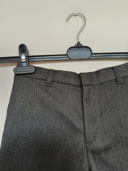 Spodenki chłopięce eleganckie szare George 8-9 lat (128-135 cm) krótkie spodnie szkolne