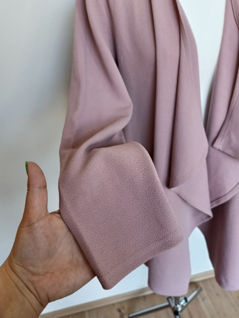 Różowy kardigan damski narzutka z kieszenią długi rękaw oversize