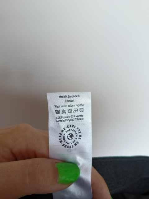 Spodenki chłopięce eleganckie szare George 9-10 lat (135-140 cm) krótkie spodnie szkolne