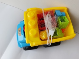 Wywrotka dla dzieci z klockami – samochód ciężarówka