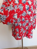 bluzka damska Brandtex Copenhagen czerwona w kwiaty – 100% wiskoza, rozmiar 40