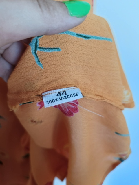 kombinezon damski Caye Theatre pomarańczowy w kwiaty – 100% wiskoza, rozmiar 44