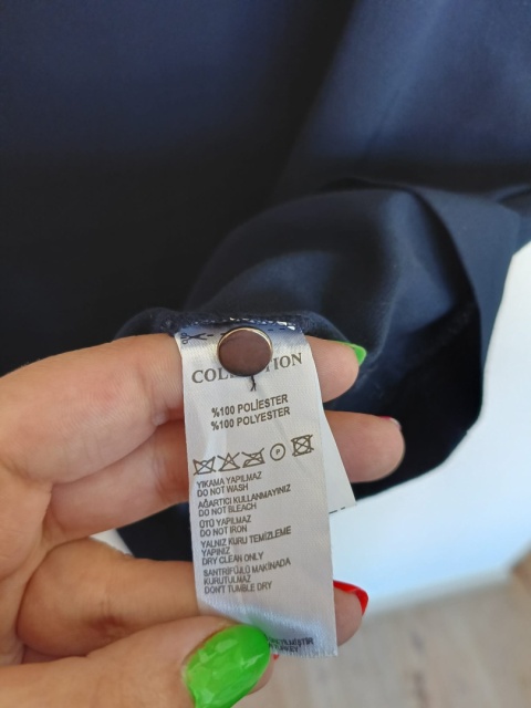 sukienka damska mudo collection granatowa elegancka falbanki rękawy rozmiar 34