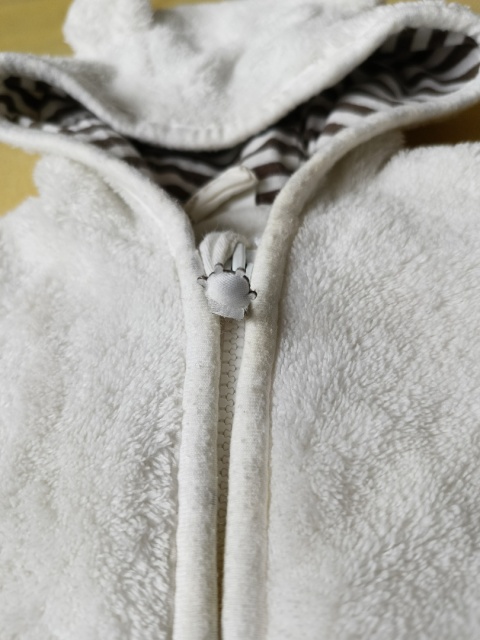 Bluza niemowlęca H&M 56 biała miś kaptur ocieplana