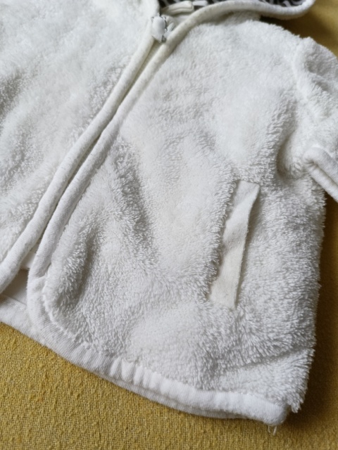 Bluza niemowlęca H&M 56 biała miś kaptur ocieplana