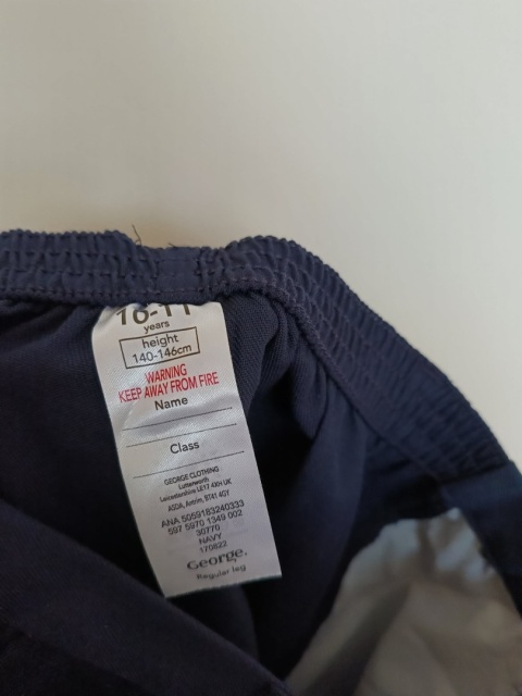 Granatowe eleganckie spodenki chłopięce GEORGE 10–11 lat 140–146 cm – krótkie spodenki wizytowe