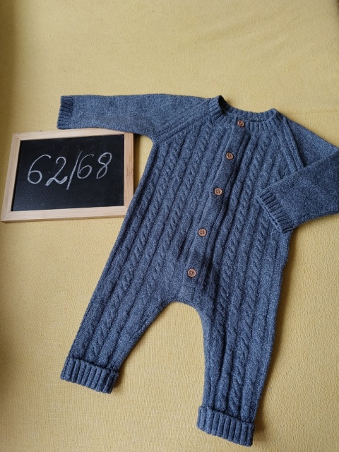 Kombinezon niemowlęcy George 62/68 swetrowy