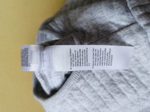 Pajac niemowlęcy F&F 62/68 szary ze stópkami