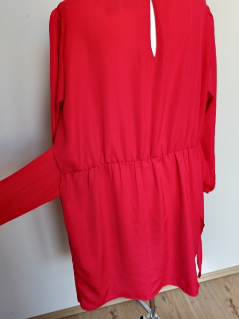 Czerwona sukienka BODYFLIRT 50 oversize elegancka wiązana