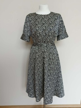 Sukienka H&M w kwiaty czarno-biała midi rozkloszowana r. 42