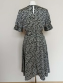 Sukienka H&M w kwiaty czarno-biała midi rozkloszowana r. 42