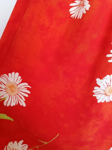 Sukienka vintage Scarlett XL czerwona w stokrotki midi gumka w pasie