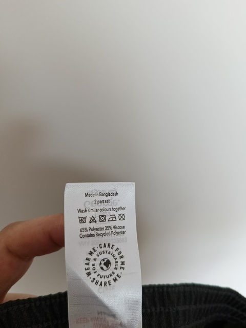 Szare eleganckie spodenki chłopięce GEORGE 11–12 lat 146–152 cm – wizytowe krótkie spodenki